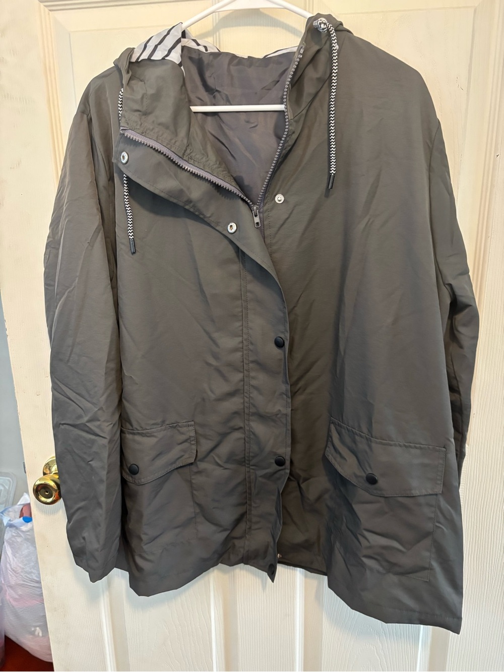 Women’s Lightweight Hooded Jacket - Gray
